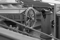 Ship's wheel - monochrome von Intensivelight Panorama-Edition