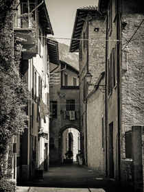 black and white - italian alleys 3 von brava64