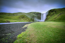 Iceland water fall by Simon Andreas Peter