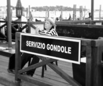 Servizio Gondole by Valentino Visentini