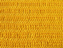 Häkelmuster aus dreifach Stäbchen und festen Maschen in Gelb von Heike Rau