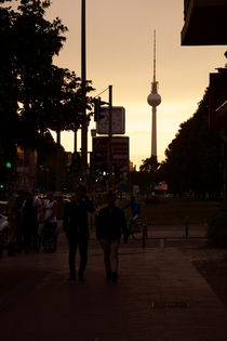 Abends in Berlin by Bastian  Kienitz
