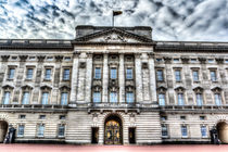 Buckingham Palace London by David Pyatt