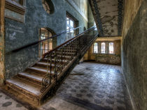 Verlassene Orte - Beelitz Heilstätten - Treppe - Lost Places von sicht-weisen