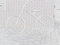 Fahrrad-Skulptur als Relief von Martin Müller