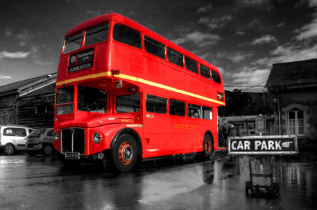 Routemaster-red