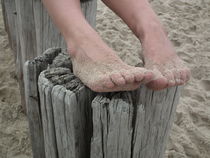 Die Füße am Strand hochlegen by Dörthe Huth