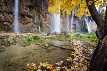 Plitvicer Seen im Herbst by Lukas Kirchgasser