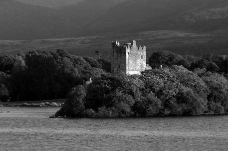 Ross-castle-b-and-w