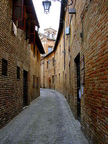 Small alley in north italy by esperanto