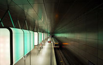 u-bahn station by fotolos