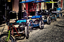 Fährräder auf der Straße von Gabi Kaula