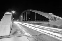 Brücke bei Nacht by gilidhor