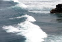 Der Surfer und der Welle by Asri  Ballandat - Knobbe