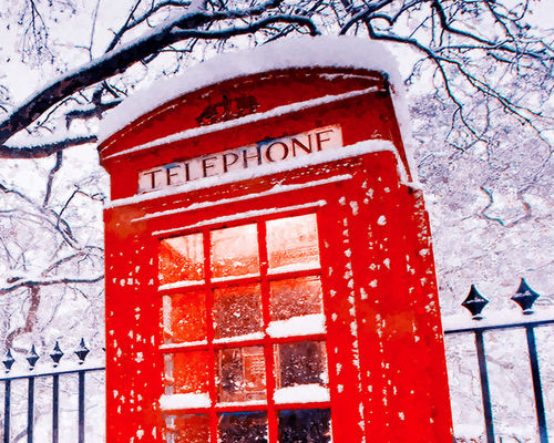 London-red-telephone-booth-1