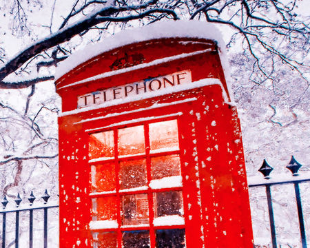 London-red-telephone-booth-1