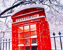 London Red Telephone Booth  von lanjee chee