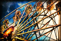 Ferris Wheel At Sunset by lanjee chee