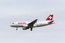 Swiss Airlines Airbus A319 by David Pyatt