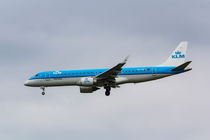 KLM Embraer 190 by David Pyatt