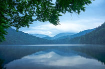 silent lake by Thomas Matzl
