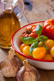 Biotomaten und Olivenöl - Organic tomatoes and olive oil von Thomas Klee