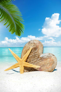 Urlaub am Strand unter Palmen - Holidays on the beach under palm trees von Thomas Klee