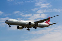 Turkish Airlines Boeing 777 by David Pyatt