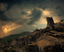 Cliffs Of The Crimea. Rock Finger Hell von Yuri Hope