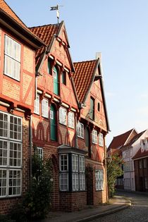 Schöne Fassaden in der Lüneburger Altstadt by Anja  Bagunk