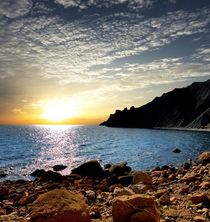 Sunrise in Crimea  von Yuri Hope