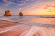 Twelve Apostles on the Great Ocean Road, Australia at sunset von Sara Winter