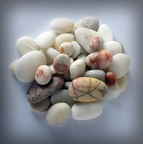 White-pebbles-2-bun