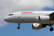 Swiss Airlines Airbus A320 by David Pyatt