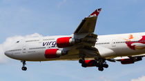 Virgin Atlantic Boeing 747 by David Pyatt