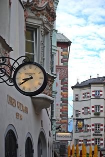 immer pünktlich in Innsbruck... 1 by loewenherz-artwork