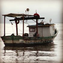 old boat by Flavio Molina