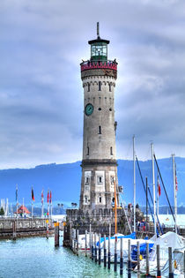 Prachtvoller historischer Leuchtturm von Lindau am Bodensee von Gina Koch