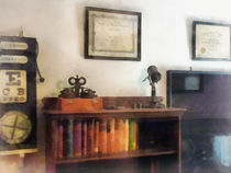 Eye Doctor's Office With Diploma von Susan Savad