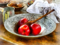 Apples in a Silver Bowl von Susan Savad