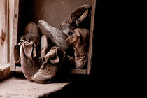 the old abandoned shoe by Tony Töreklint