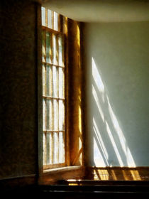 Sunshine Streaming Through Window von Susan Savad