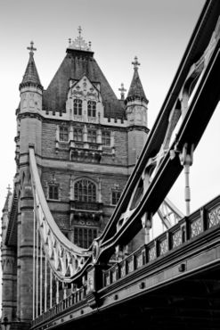 London-tower-bridge-03