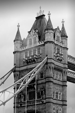 London-tower-bridge-01
