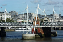 London ... Hungerford Bridge by meleah