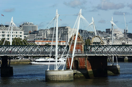 London-hungerford-bridge