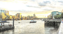 Thames in the late sunlight von Wolfgang Pfensig