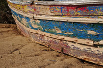 Wooden boat washed paint von Angelo DeVal