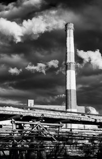 Huge Industrial Chimney and Smoke in Black and White von John Williams