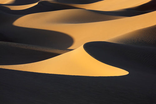 Desert-sand-dunes-110